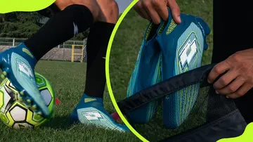 Laceless soccer cleats