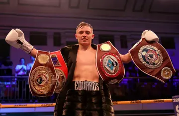 How many world title belts are there in boxing?