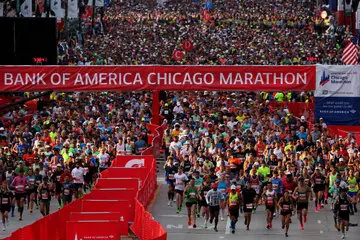 Marathon runners in Chicago, Illinois