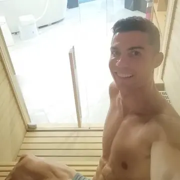 Surprise As Cristiano Ronaldo Mistakenly Goes Live on Instagram, Wows Viewers in Incredible Footage