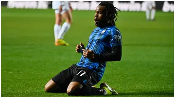 Ademola Lookman celebrates after scoring Atalanta's first goal during the UEFA Europa League semi-final second leg against Marseille on May 9, 2024.