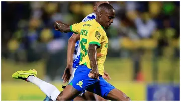 Mamelodi Sundowns star, Thembinkosi Lorch, reportedly invested in a new business apart from football. Photo: @Masandawana.