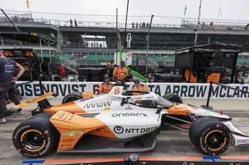 How much do IndyCar drivers make per race?