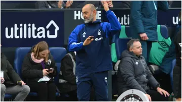 Nuno Espirito Santo gestures during the Premier League match between Luton Town and Nottingham Forest at Kenilworth Road. Photo by MI News.