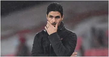 Mikel Arteta cuts a dejected face during a past Arsenal match. Photo: Getty Images.