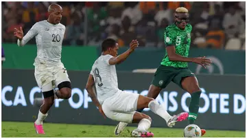 Nigerian player Victor Osimhen is fighting for the ball with Grant Kekana during the African Cup of Nations 2023 Semi-Final match between Super Eagles and South Africa. Photo: APP/NurPhoto.