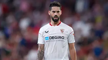 Isco, Sevilla, Real Madrid, Monchi, assault, neck