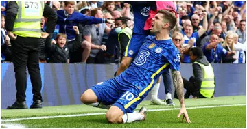Christian Pulisic celebrates scoring the opening goal during the English Premier League football match between Chelsea and West Ham United. Photo by JUSTIN TALLIS.