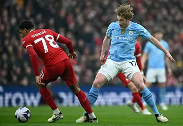 Manchester City midfielder Kevin De Bruyne has suffered an injury setback
