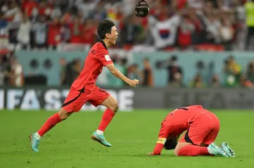South Korea beat Portugal in injury time to reach the last 16