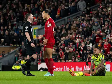 Virgil Van Dijk, Liverpool vs Arsenal, Chris Kavanagh