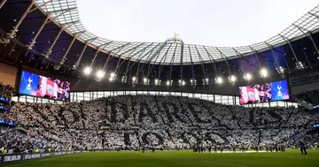 Spurs fans welcome their team prior to the UEFA Champions League Semi Final first leg match between Tottenham Hotspur and Ajax at at the Tottenham Hotspur Stadium on April 30, 2019 in London, England. (Photo by Shaun Botterill/Getty