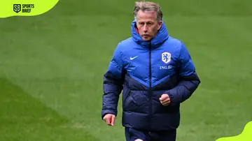 Andries Jonker training the Dutch women's national team