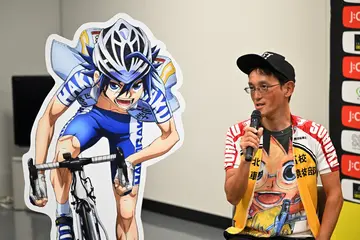 Who is the champion in Yowamushi Pedal?