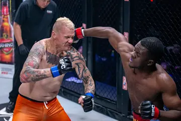 Jeremie Tshibala throws a punch at Pietie Coxen at EFC 105.