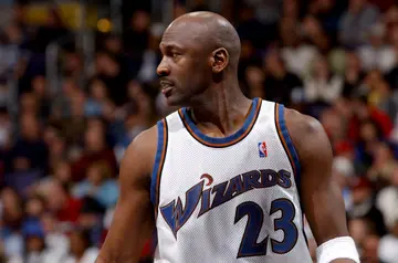 How many seasons did michael jordan play with the wizards?