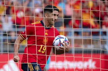 Paris Saint-Germain were reportedly close to signing Spanish international Carlos Soler from Valencia on deadline day