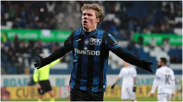 Rasmus Hojlund celebrates his goal during the Coppa Italia match between Atalanta BC and Spezia Calcio at Gewiss Stadium. Photo by Emilio Andreoli.