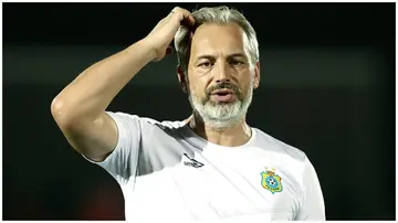 Sebastien Desabre looks on during a training session at the Injs Marcory stadium. Photo: FRANCK FIFE.