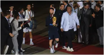 Lionel Messi, Cristiano Ronaldo, Carlo Ancelotti, Karim Benzema, Johan Cruyff, Diego Maradona