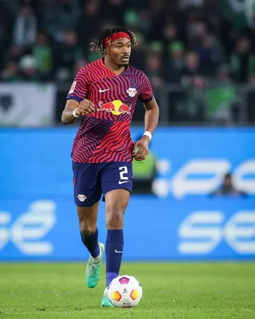 Mo Simakan in action against Wolfsburg on November 25