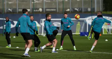 Manchester City's Kyle Walker, Jack Grealish and Kevin De Bruyne in action during training at Manchester City Football Academy on February 1, 2022 in Manchester, England. (Photo by Tom Flathers/Manchester City FC via Getty Images)