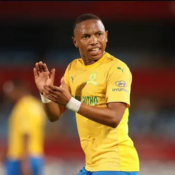 Andile Jali's contract