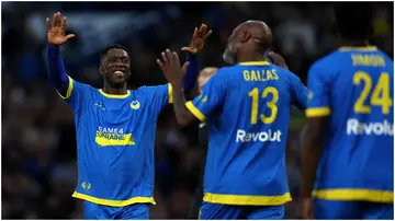 Clarence Seedorf, William Gallas, Stamford Bridge, Game4Ukraine.