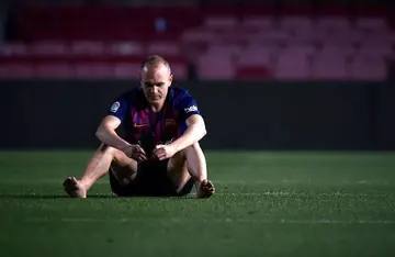 Iniesta remains in Nou Camp alone after farewell ceremony