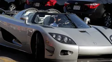 Floyd Mayweather Shows Off Lavish Garage, Gives Stunning Number of Exotic Cars He Has Purchased