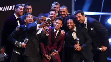 Lionel Messi, Cristiano Ronaldo, FIFPRO World XI, FIFPRO, Xavi, Neymar, Sergio Ramos, Gianluigi Buffon.