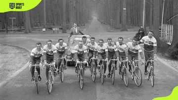 Dutch cycling team presented at Tour de France 1964