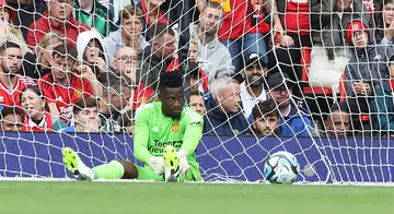 Andre Onana, Erik ten Hag, Manchester United, Lens