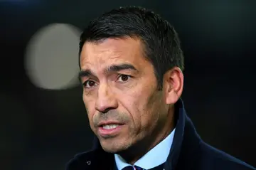 Rangers eased the pressure on Giovanni van Bronckhorst with a 4-1 win over Aberdeen
