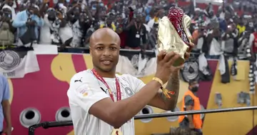 Ghana captain Andre Ayew with his first trophy at Al Sadd. SOURCE: Twitter/ @AyewAndre