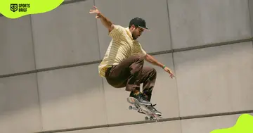 Eric Koston skating