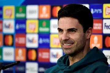 Arsenal's Spanish coach Mikel Arteta said he did not think goalkeeper David Raya was suffering in the spotlight