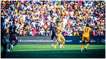 Kaizer Chiefs in action against Orlando Pirates in the Soweto derby. Photo: @KaizerChiefs.