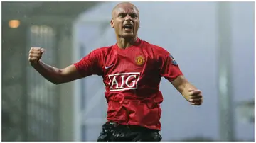 Wes Brown celebrates after scoring during the FA Premier League match between Blackburn Rovers and Manchester United at Ewood Park. Photo by John Peters.