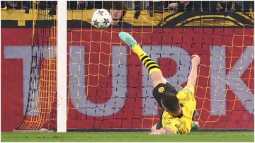 Niklas Sule, Kylian Mbappe, Borussia Dortmund, Paris Saint-Germain, Signal Iduna Park, UEFA Champions League.