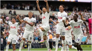 Son Heung-min leads the post-match victory celebrations after the Premier League match between Tottenham Hotspur and Sheffield United. Photo by Visionhaus.