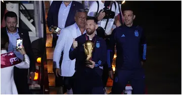 Lionel Scaloni, Lionel Messi, Kylian Mbape, PSG, World Cup trophy
