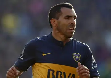 Carlos Tevez becomes world highest paid player by a distance