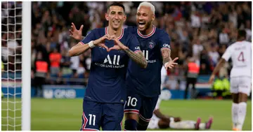 Angel Di Maria celebrates his goal with Neymar Jr during the Ligue 1 Uber Eats match between Paris Saint Germain and FC Metz at Parc des Princes. Photo by Catherine Steenkeste.