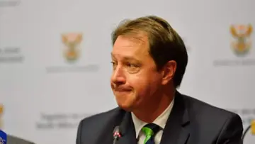 SARU CEO Jurie Roux Can't Be Suspended for Misappropriating Money While at Stellenbosch University... Yet