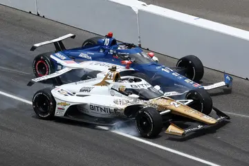 How much do IndyCar drivers make per race?