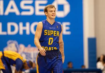 Local Briefs: McClung scores 27 for Blue Coats