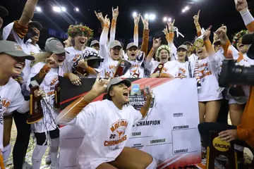 best college volleyball teams in women's history