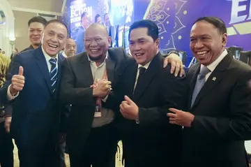 Former Inter Milan owner Erick Thohir (2nd R) is set for talks with FIFA over protests about Israel's participation
