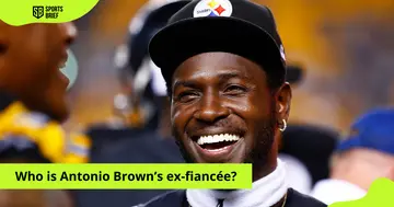 Who did Antonio Brown have kids with?
